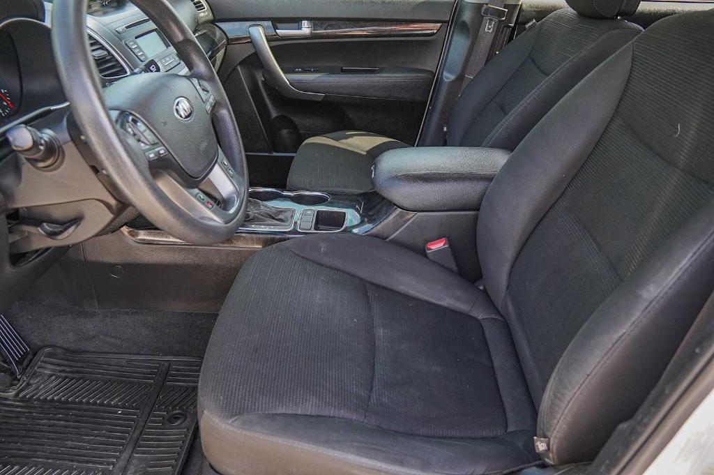 used 2014 Kia Sorento car, priced at $5,698