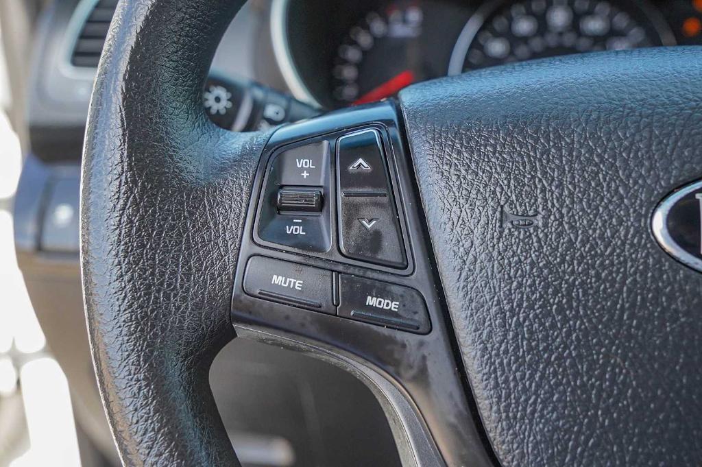 used 2014 Kia Sorento car, priced at $5,698