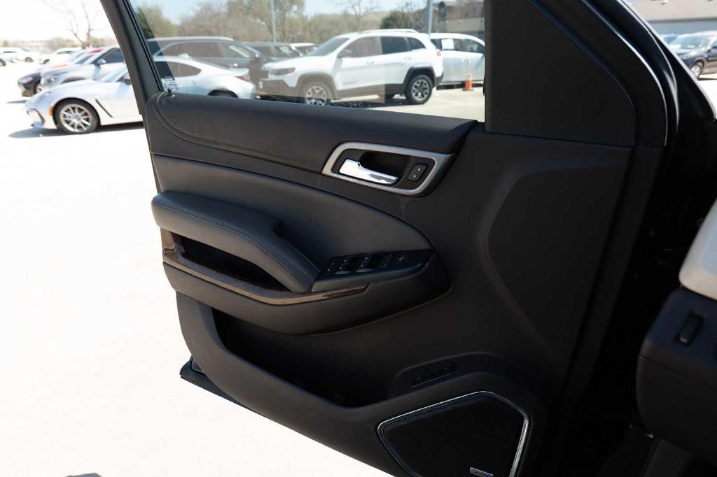 used 2015 GMC Yukon car, priced at $18,598