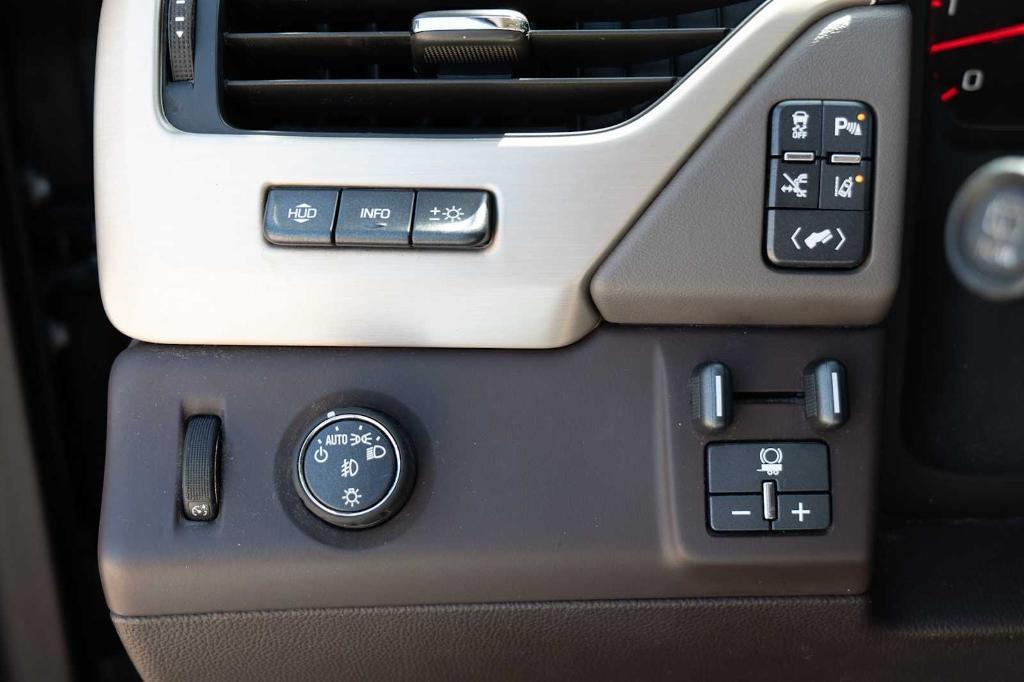 used 2015 GMC Yukon car, priced at $18,598