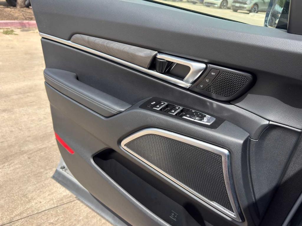 used 2024 Kia Telluride car, priced at $39,098