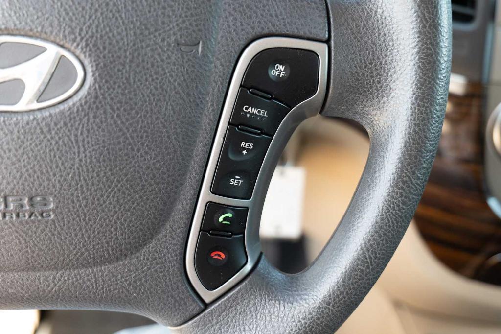 used 2012 Hyundai Santa Fe car, priced at $7,000