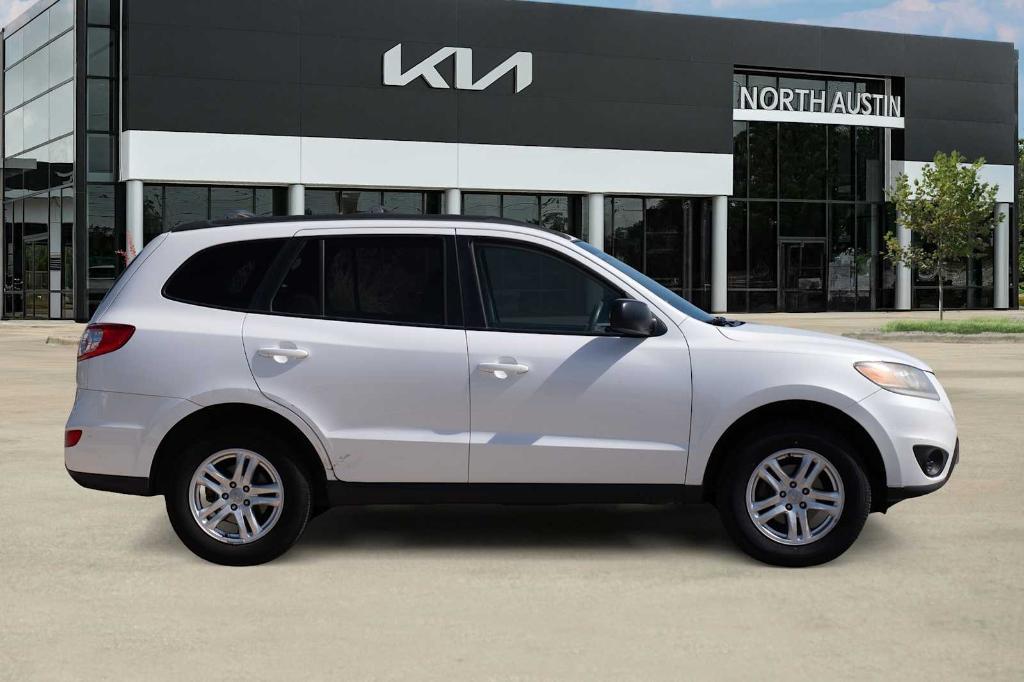 used 2012 Hyundai Santa Fe car, priced at $7,000