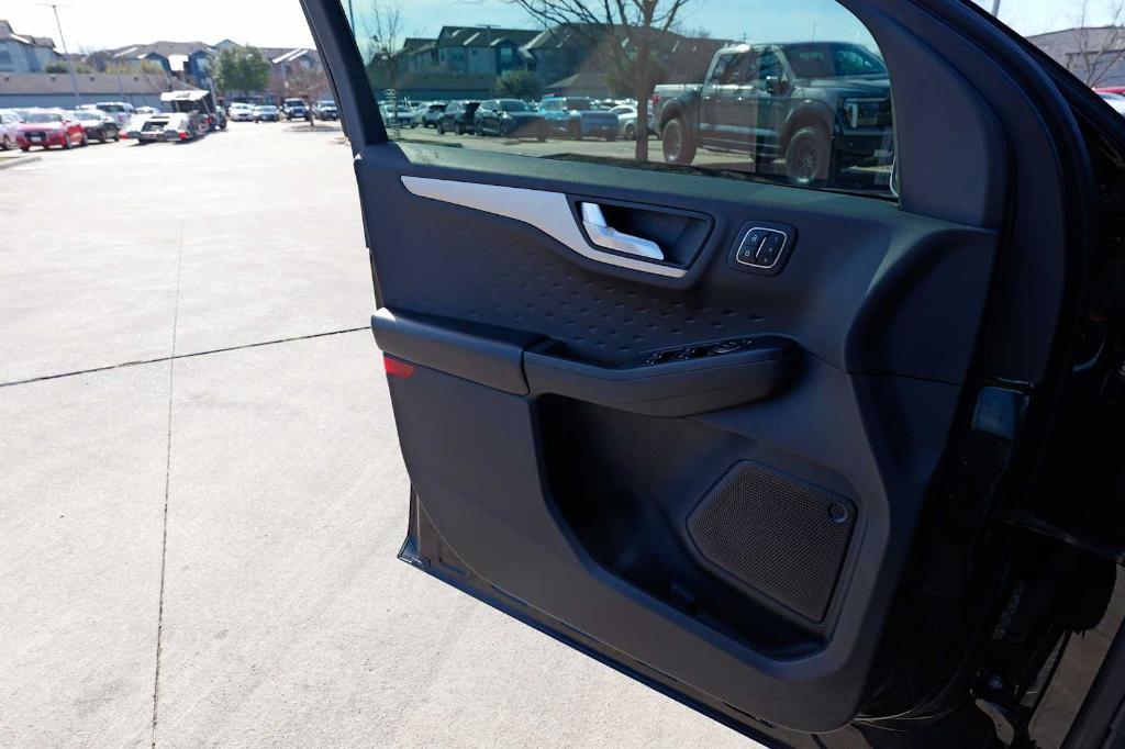 used 2020 Ford Escape car, priced at $13,498