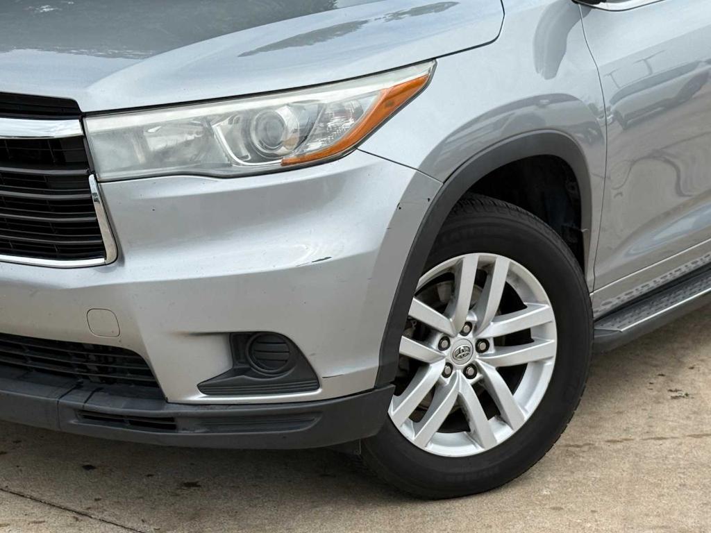 used 2015 Toyota Highlander car, priced at $12,298