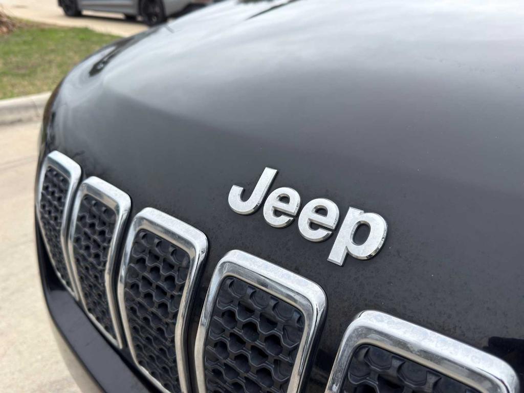 used 2021 Jeep Cherokee car, priced at $18,198