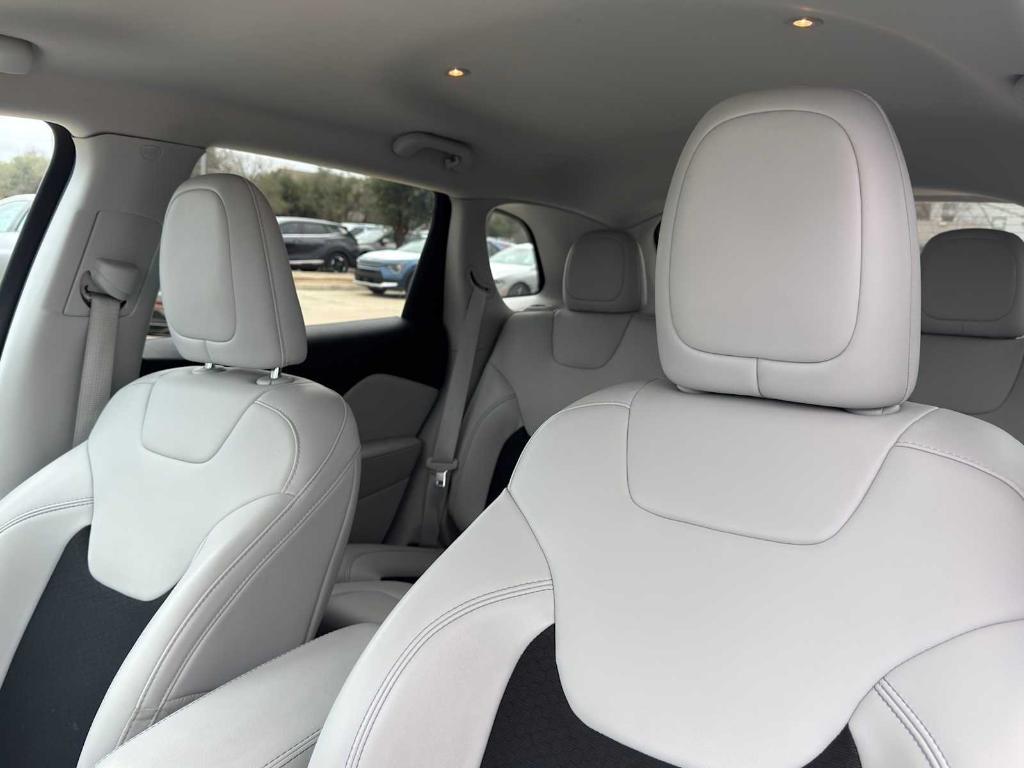 used 2021 Jeep Cherokee car, priced at $18,198