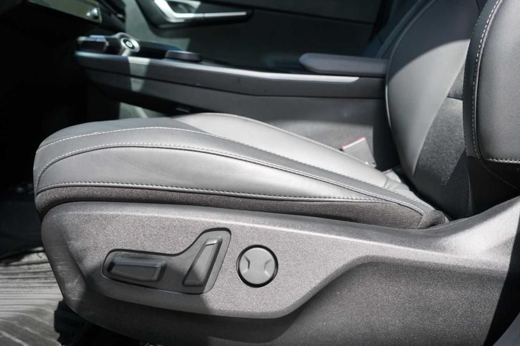 used 2024 Kia EV6 car, priced at $26,921