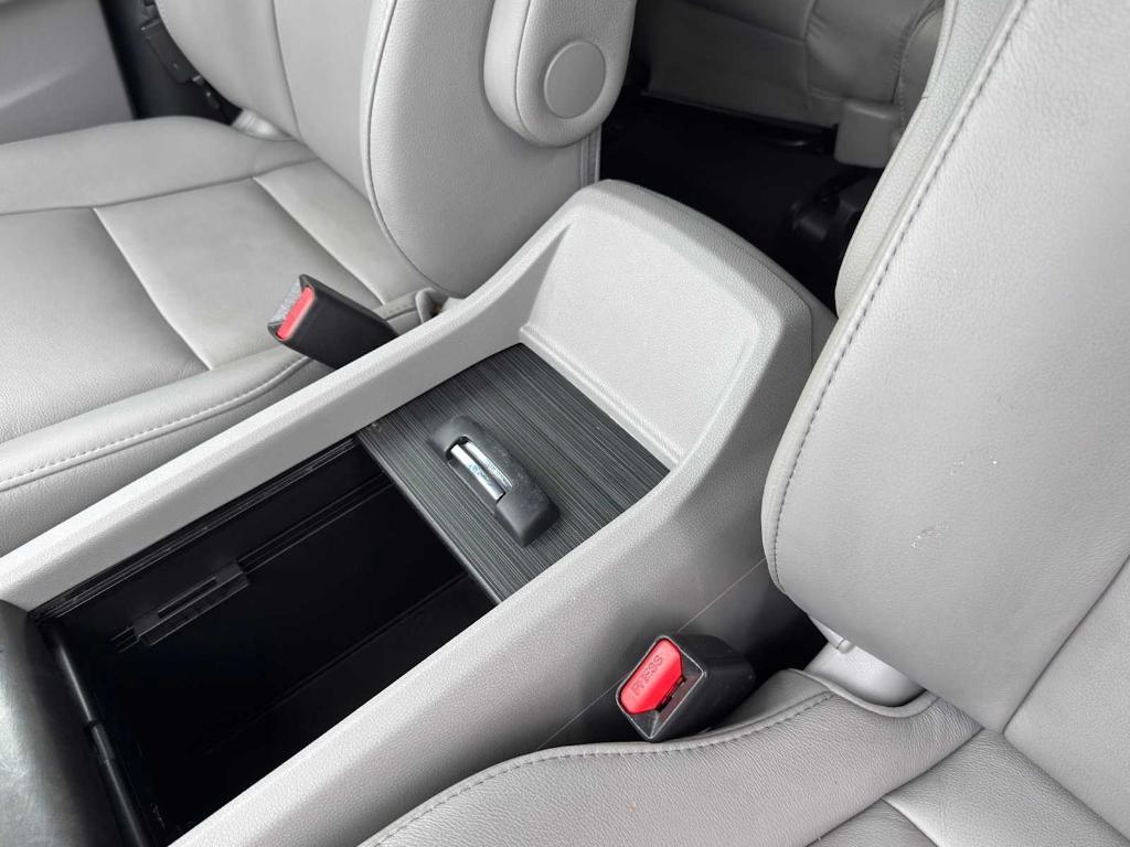 used 2022 Honda Pilot car, priced at $24,818