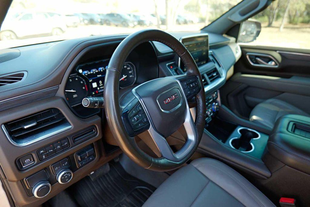 used 2021 GMC Yukon XL car, priced at $29,798