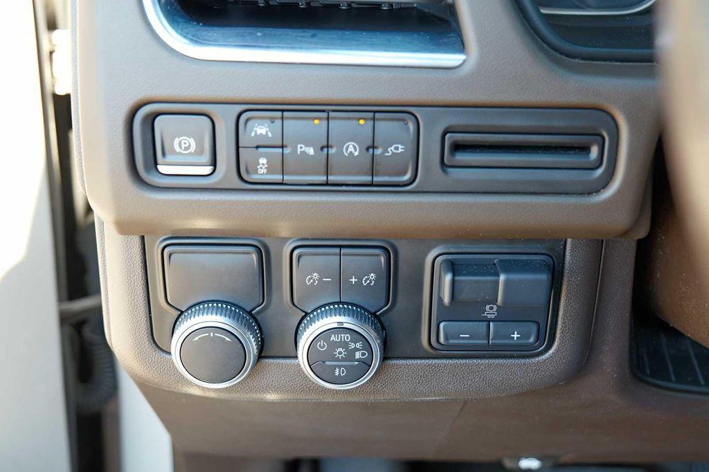 used 2021 GMC Yukon XL car, priced at $29,798