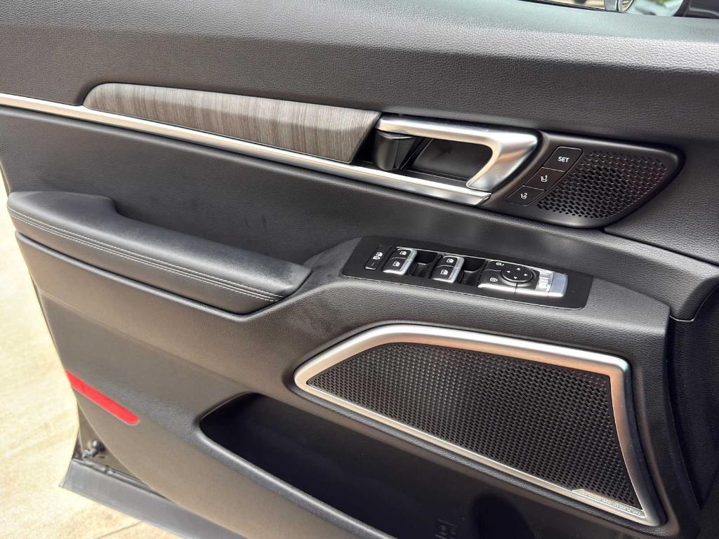 used 2023 Kia Telluride car, priced at $32,818