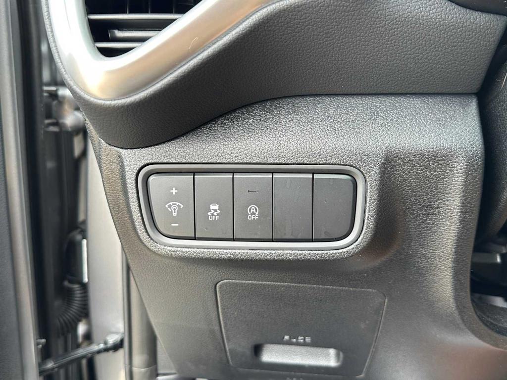 used 2025 Kia Soul car, priced at $19,998