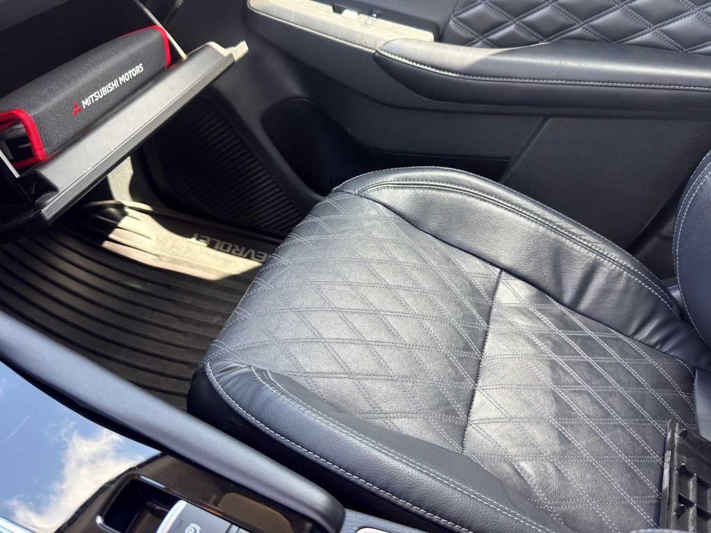 used 2022 Mitsubishi Outlander car, priced at $17,118