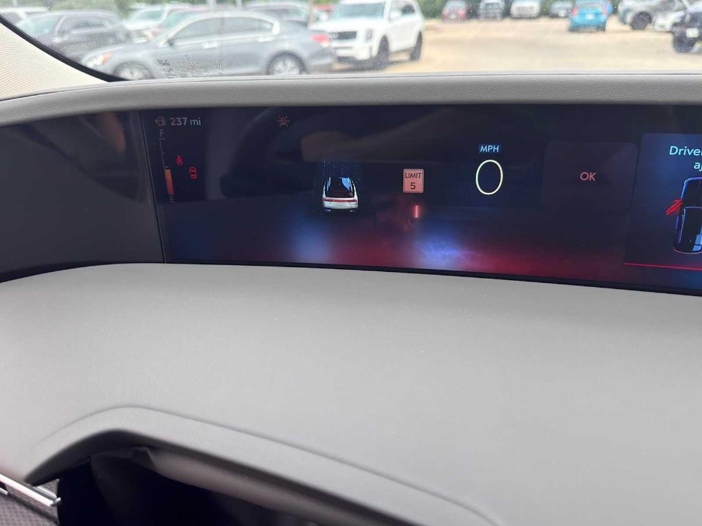 used 2025 Lincoln Nautilus car, priced at $53,418