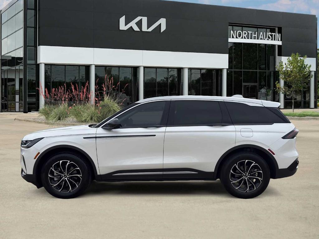 used 2025 Lincoln Nautilus car, priced at $53,418