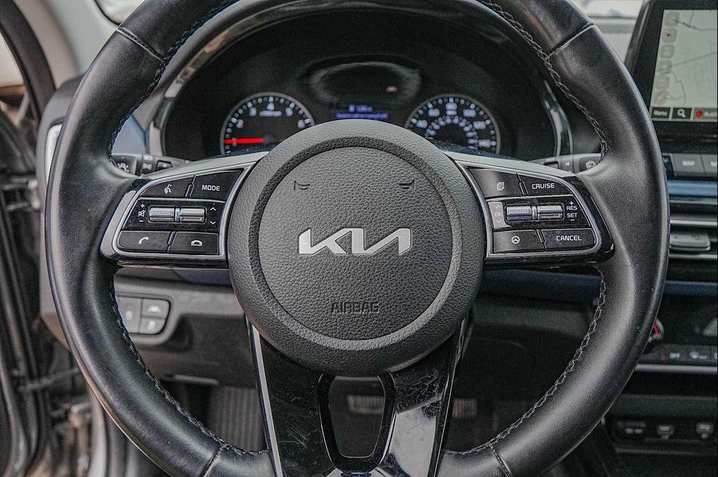 used 2023 Kia Seltos car, priced at $19,498