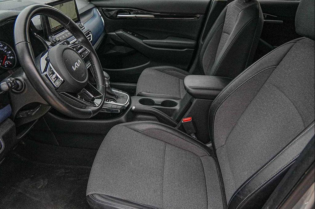used 2023 Kia Seltos car, priced at $19,498