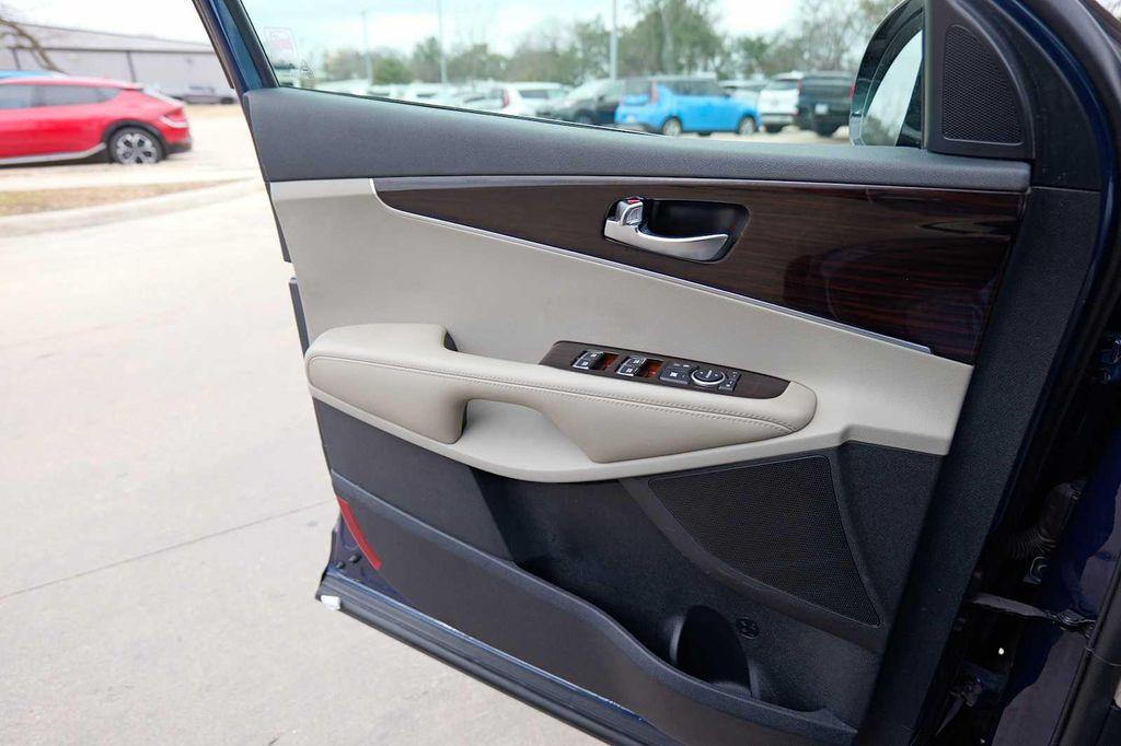 used 2019 Kia Sorento car, priced at $15,498