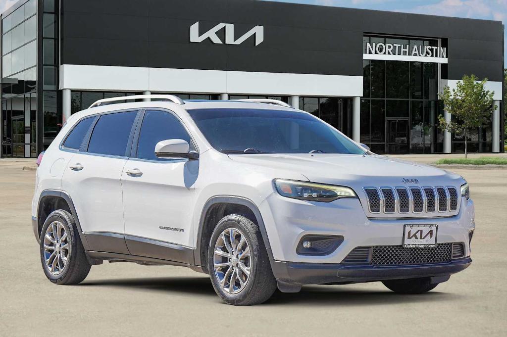 used 2019 Jeep Cherokee car, priced at $9,998