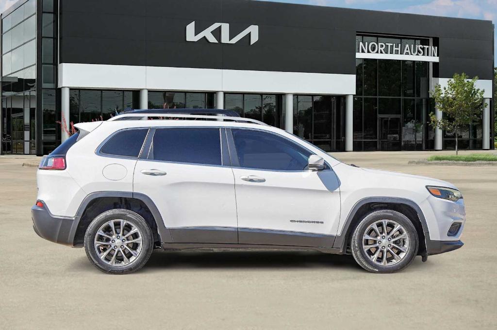 used 2019 Jeep Cherokee car, priced at $9,998