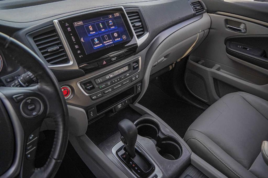 used 2017 Honda Pilot car, priced at $13,798