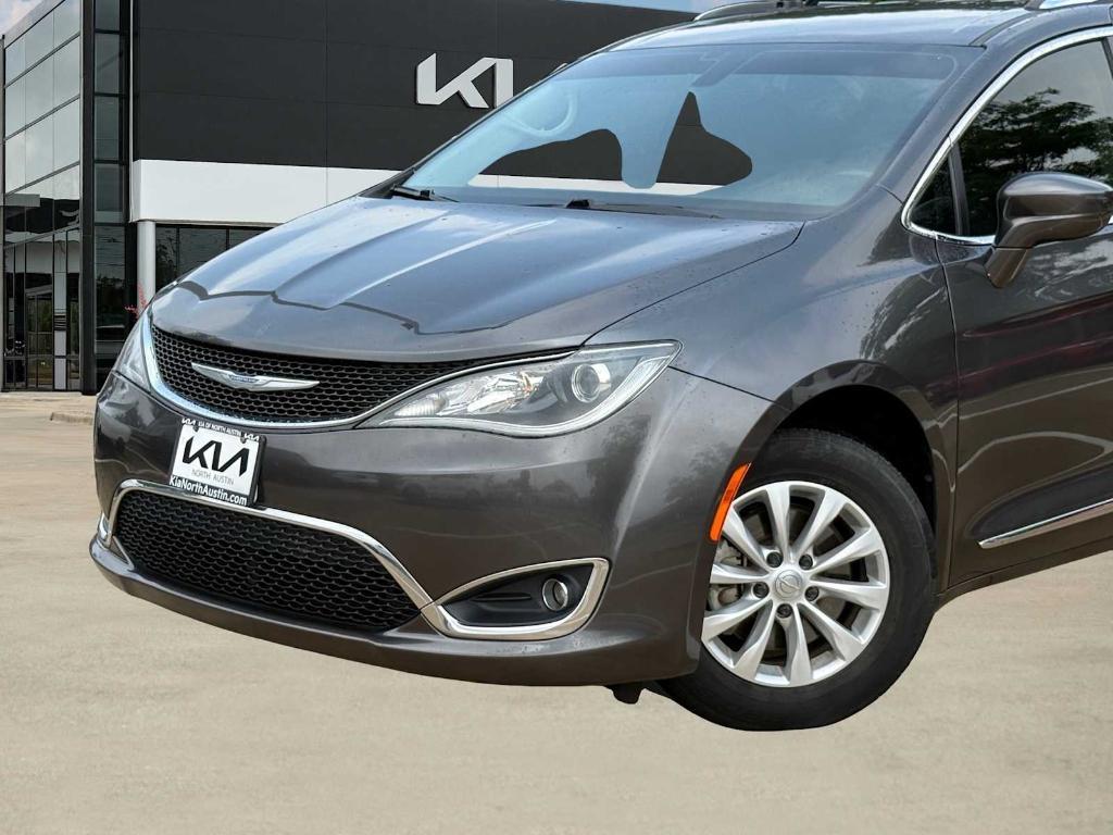 used 2018 Chrysler Pacifica car, priced at $13,198