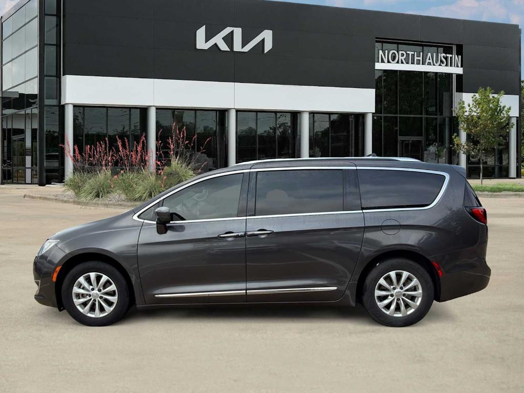 used 2018 Chrysler Pacifica car, priced at $13,198