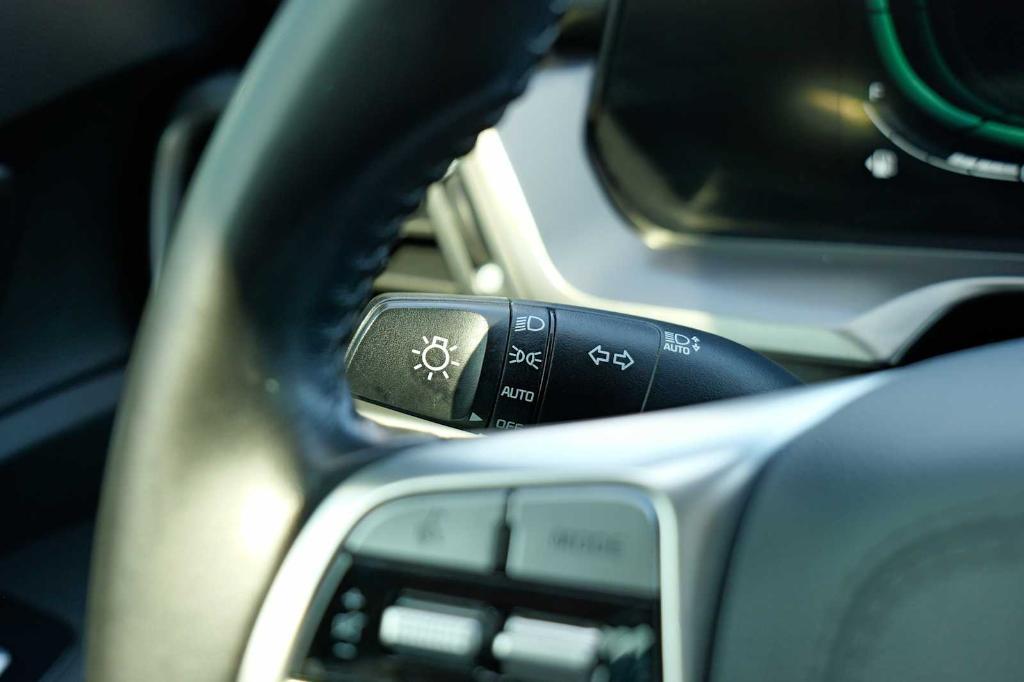 used 2023 Kia Telluride car, priced at $25,998