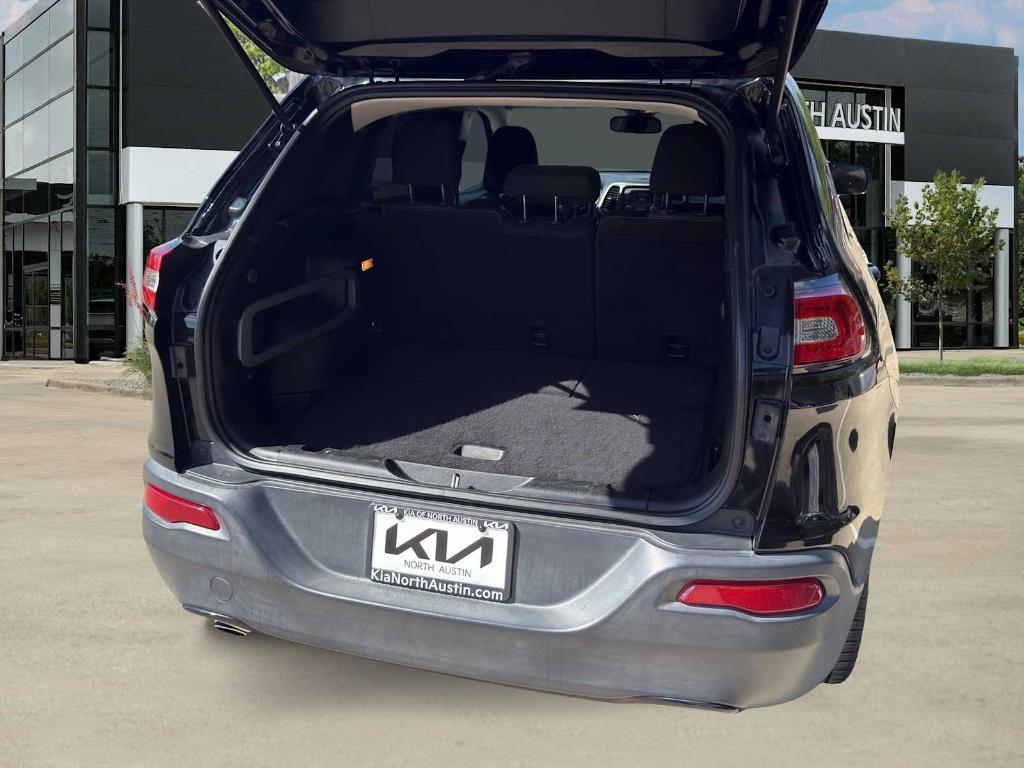 used 2018 Jeep Cherokee car, priced at $16,098