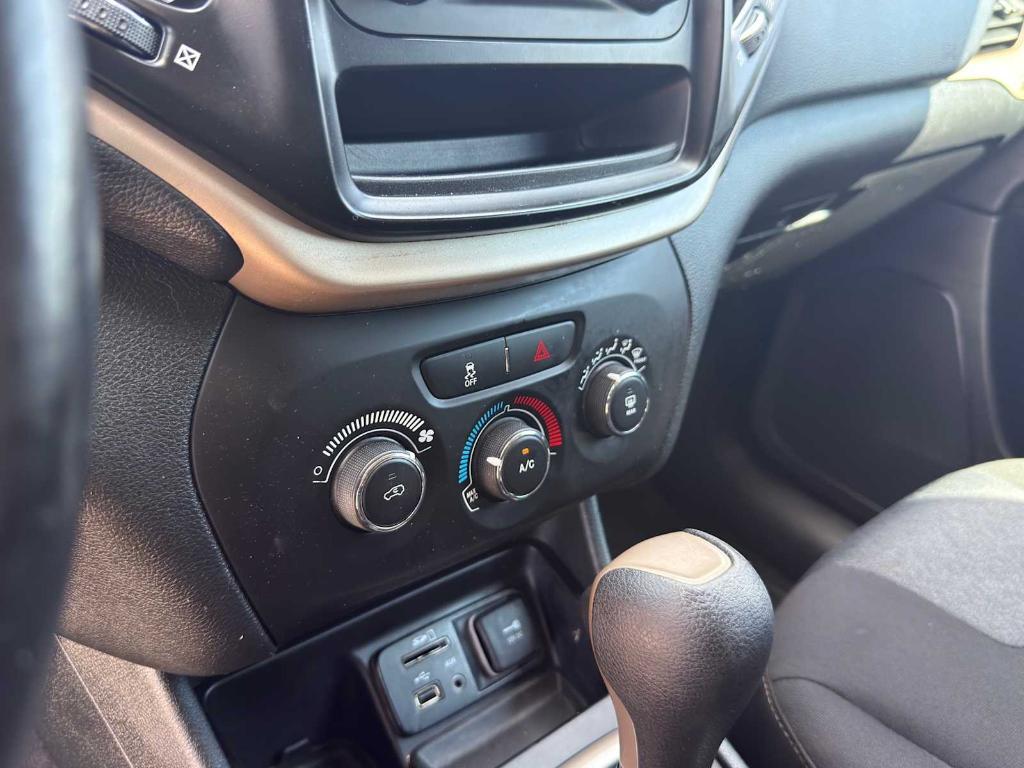 used 2018 Jeep Cherokee car, priced at $16,098