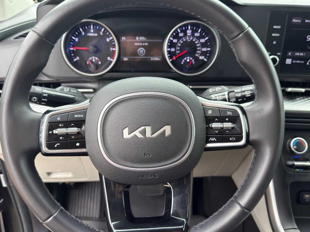 used 2023 Kia Carnival car, priced at $27,318