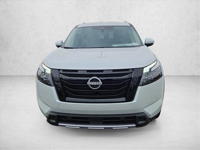 new 2025 Nissan Pathfinder car, priced at $39,795