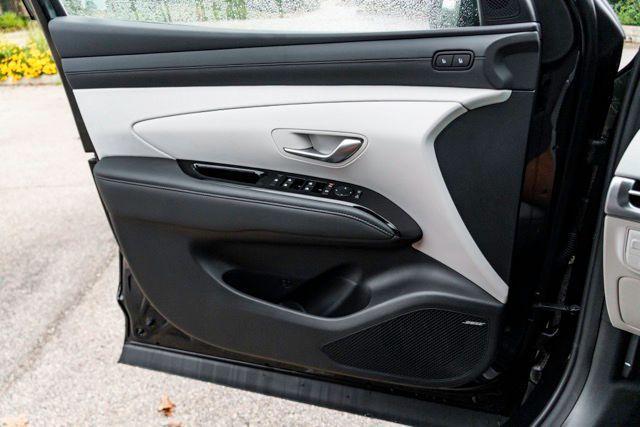 new 2026 Hyundai TUCSON Hybrid car, priced at $42,735