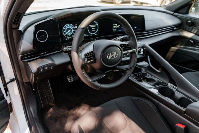 new 2025 Hyundai ELANTRA HEV car, priced at $29,013