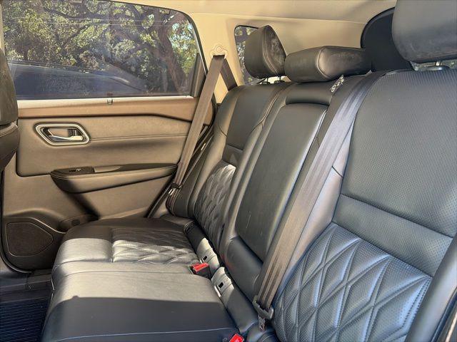 used 2021 Nissan Rogue car, priced at $21,988