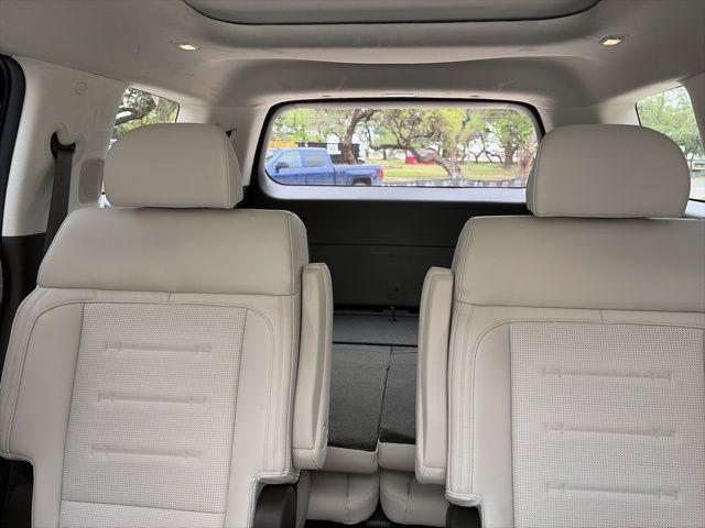 used 2024 Hyundai Santa Fe car, priced at $35,980