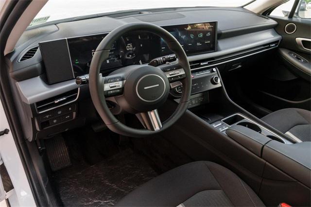 new 2025 Hyundai Sonata Hybrid car, priced at $29,988