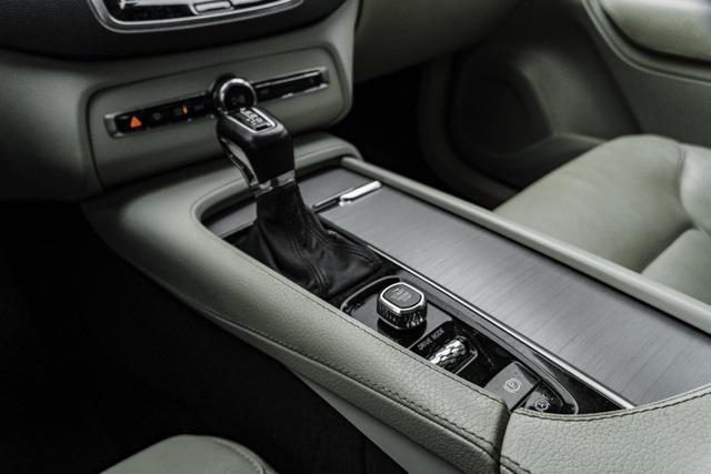 used 2021 Volvo XC90 car, priced at $19,515