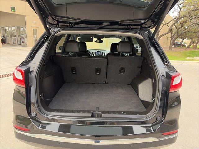 used 2021 Chevrolet Equinox car, priced at $17,829