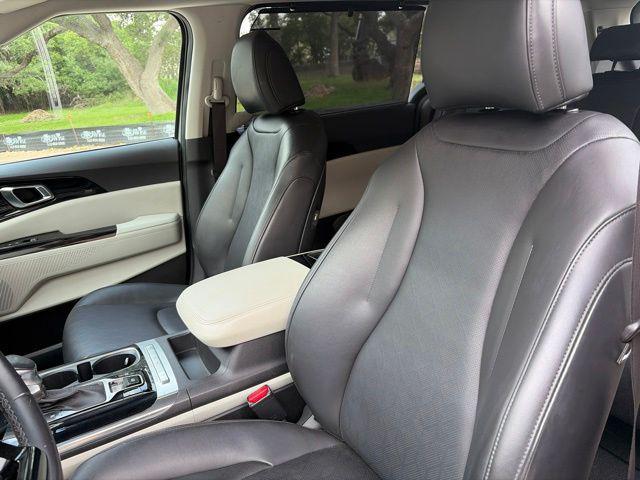 used 2022 Kia Carnival car, priced at $23,904