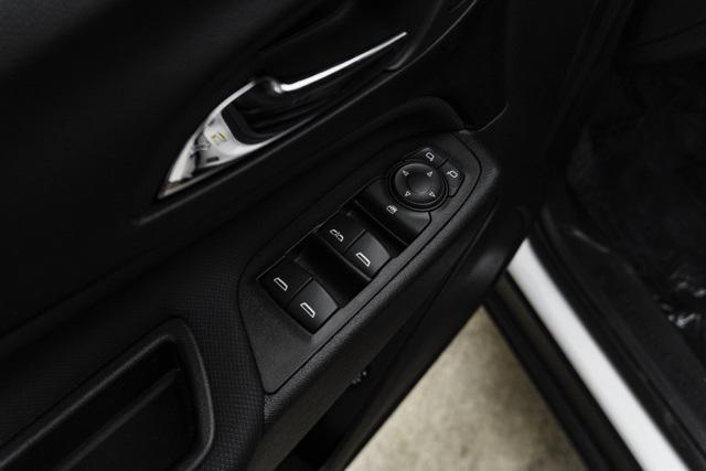 used 2023 Chevrolet Equinox car, priced at $20,929