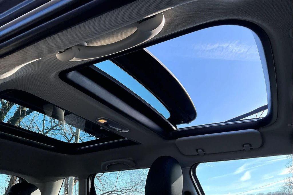 used 2024 MINI Hardtop car, priced at $25,987