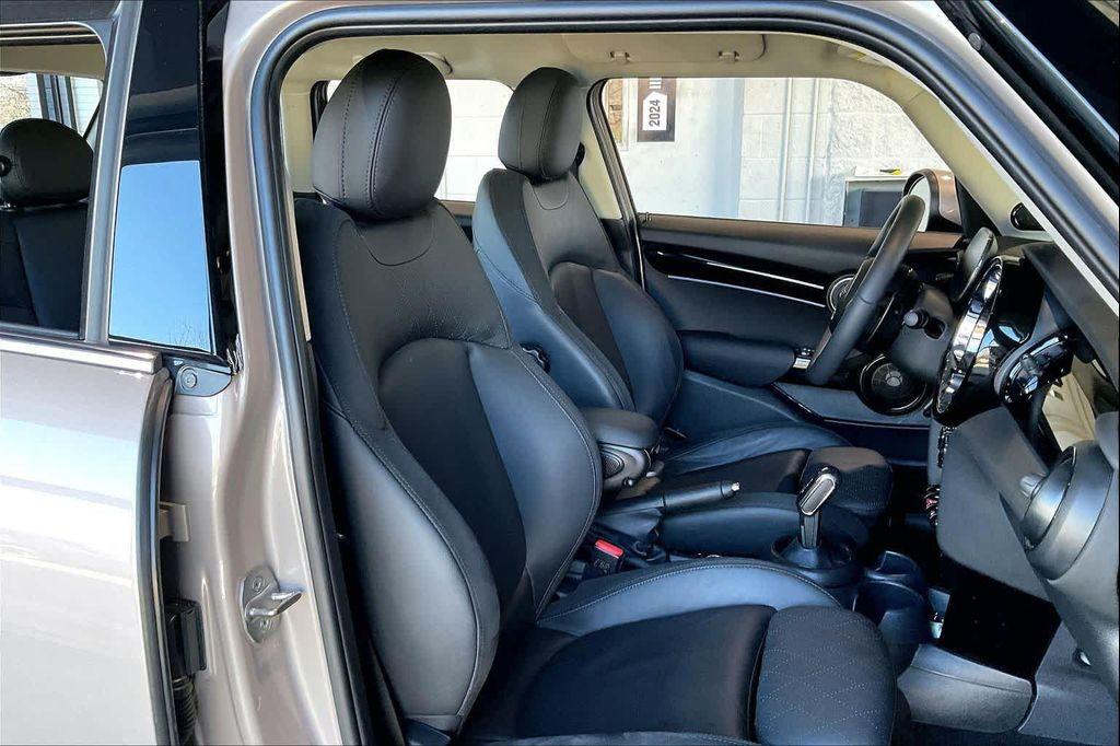 used 2024 MINI Hardtop car, priced at $25,987