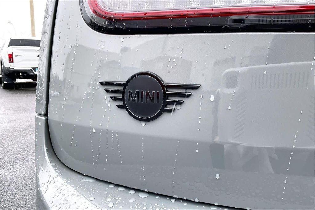 used 2023 MINI Clubman car, priced at $17,900