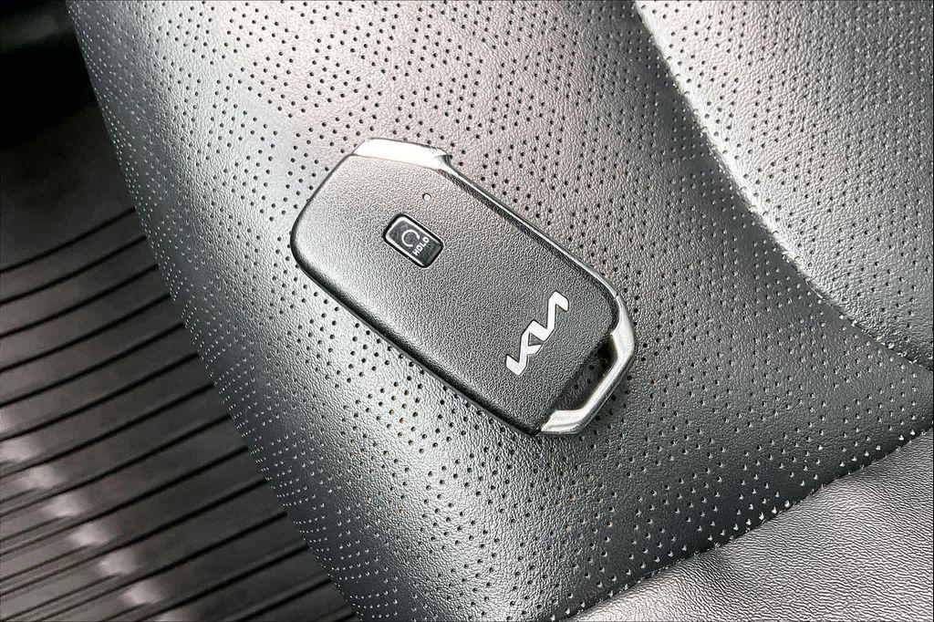 used 2022 Kia Sorento car, priced at $19,759