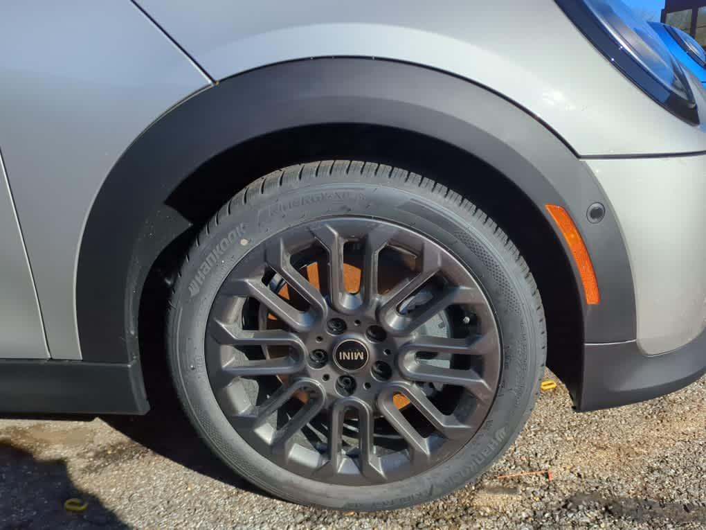 used 2025 MINI Hardtop car, priced at $32,911