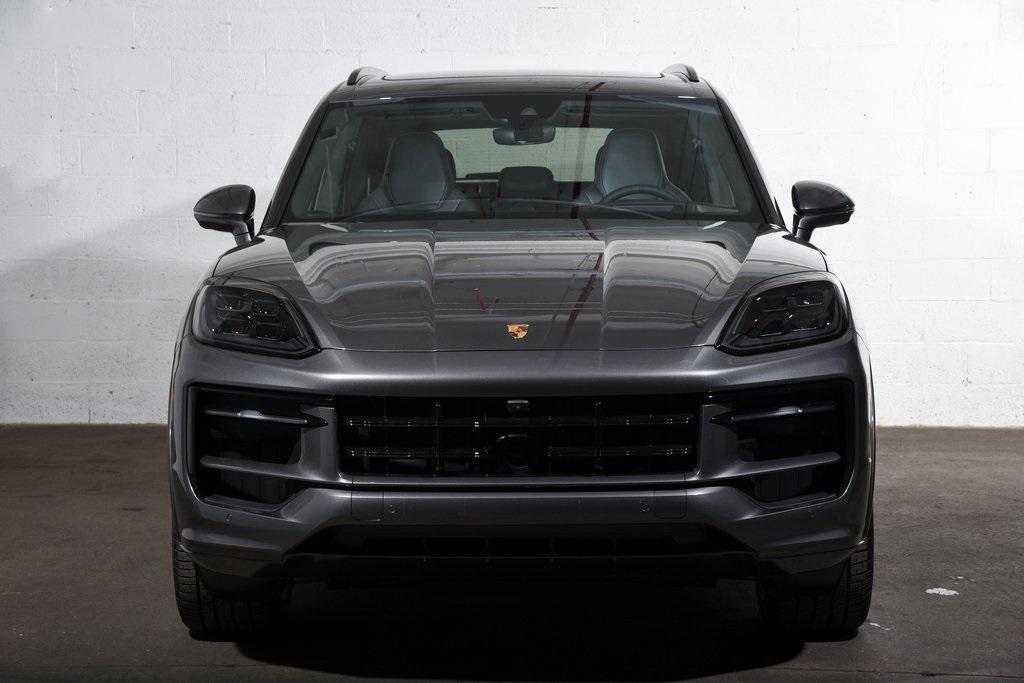 new 2025 Porsche Cayenne car, priced at $152,675