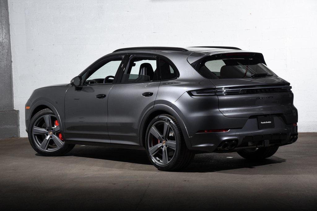 new 2025 Porsche Cayenne car, priced at $152,675