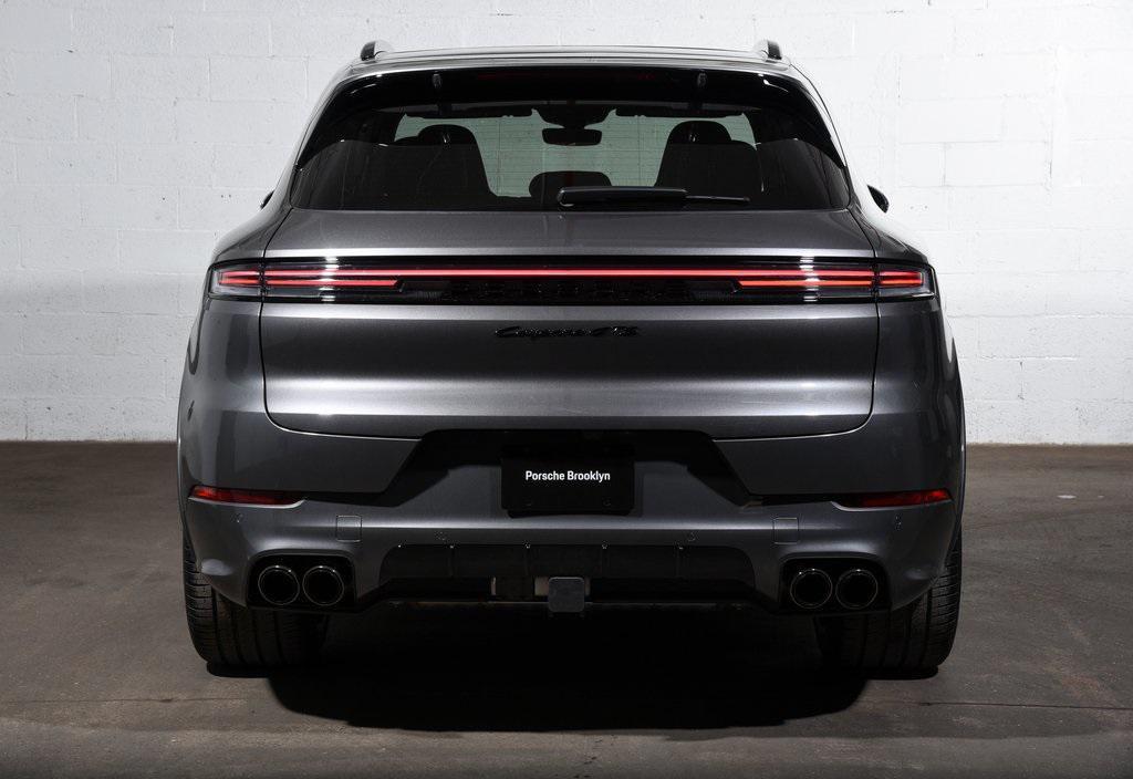 new 2025 Porsche Cayenne car, priced at $152,675